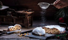 Lade das Bild in den Galerie-Viewer, Cranberry Stollen 600 gr